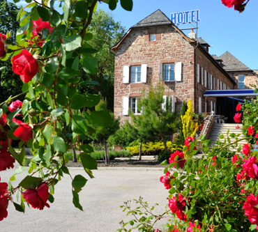 hotel-logis-lozere-lacanourgue-les2rives