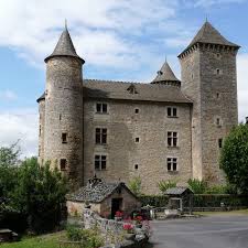 chateau de st saturnin tourisme lozere