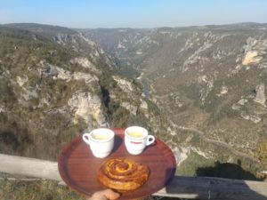 roc des hourtous lozère tourisme