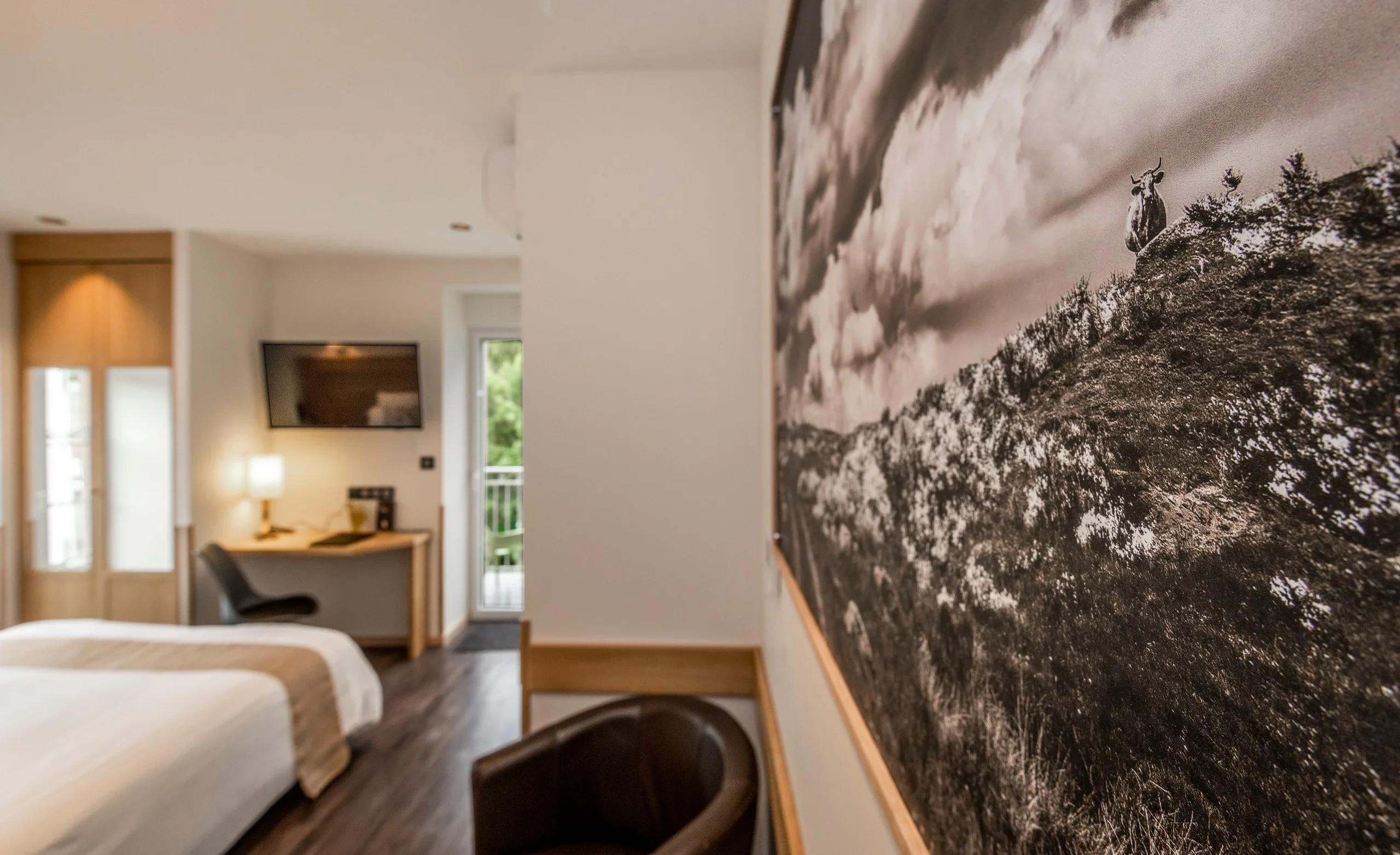 Chambre moderne avec mural nature
